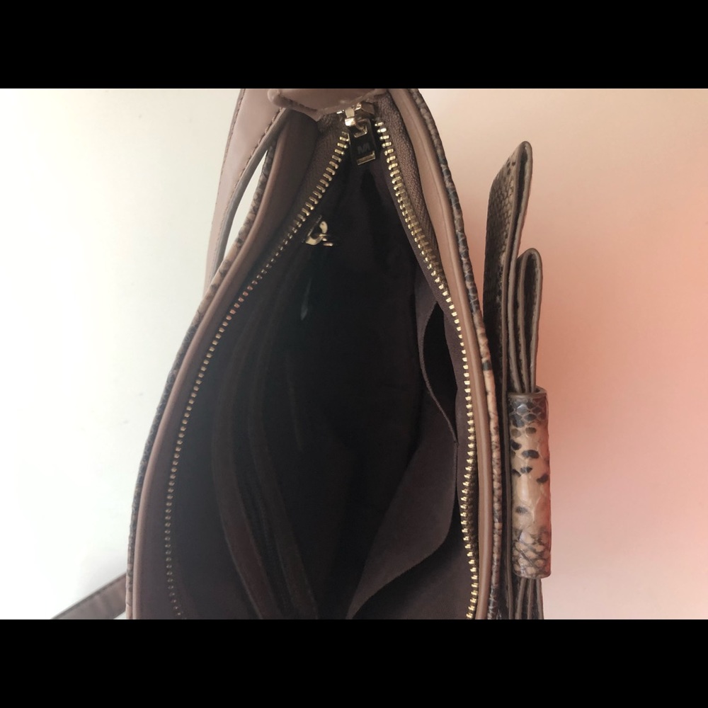 Crossbody bag - Picture 2 of 3
